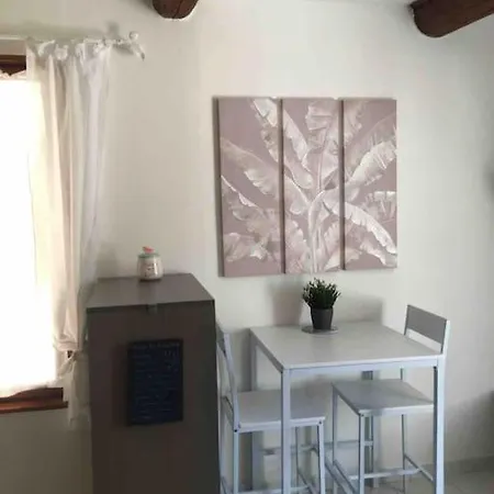 Town House In Occitanie Feriehus Paulhan