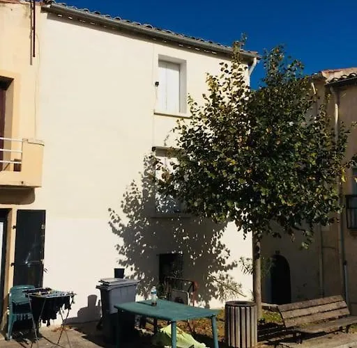 Town House In Occitanie Casa vacanze Paulhan